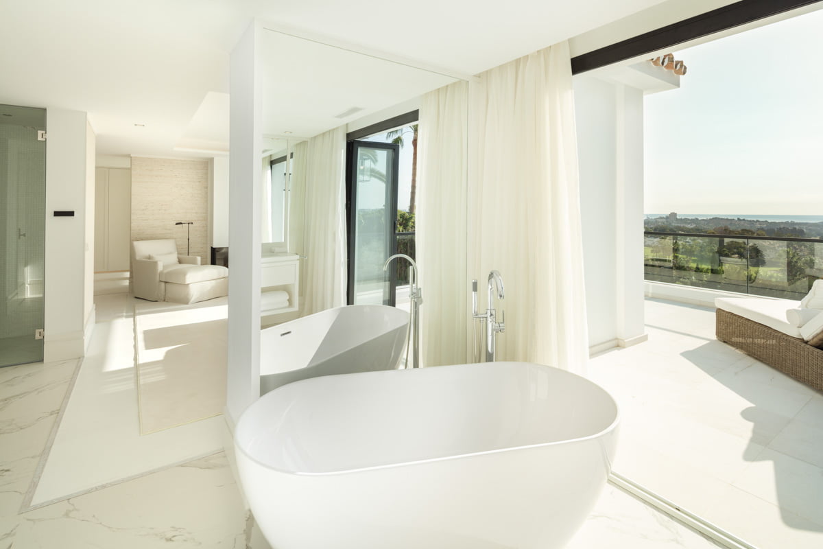 Detached Villa 5 Bedrooms 5 Bathrooms in Nueva Andalucía